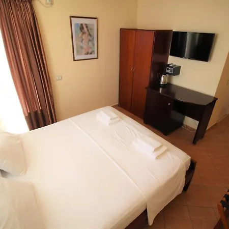 Hotel Oskar Saranda