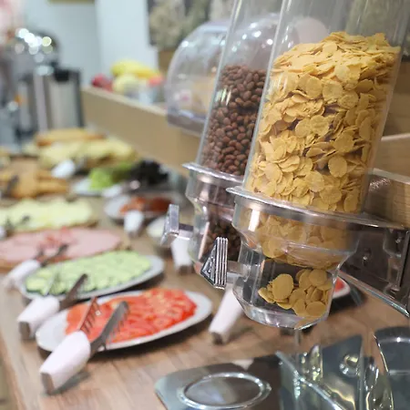 Oskar 4* Sarandë